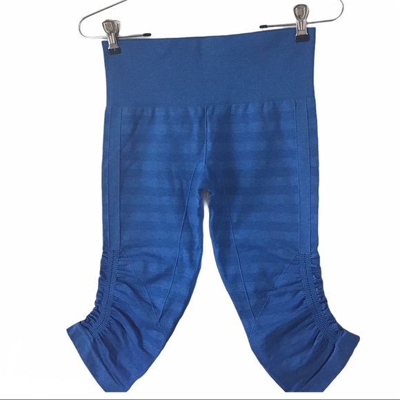 Lululemon In the Flow Crop Stripe Baroque Blue - Picture 3 of 13